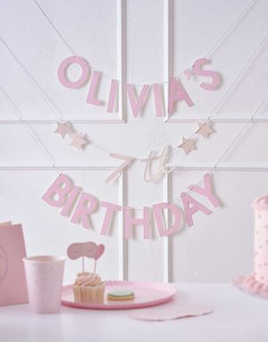 Justerbart Rosa Banner med Forskjellige Bokstaver, Tall og Stjerner 2 meter - Pamper Party