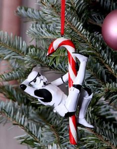 Hängande Stormtrooper på Sukkerstang Dekoration med Snöre 12 cm