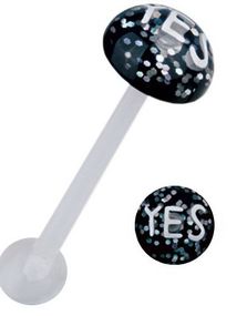 YES - Vit och Svart Tungpiercing