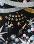 Gullfarget Girlander med Stjerner og Teskten Happy New Year - 2,9 Meter