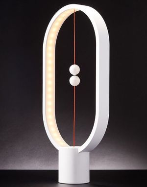 Heng Balance Lamp - Hvit Magnetisk Designerlampe 40 cm