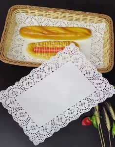 20 st Rektangulära Spetsmönstrade Kakservetter/Underlägg i Papper 25x35 cm
