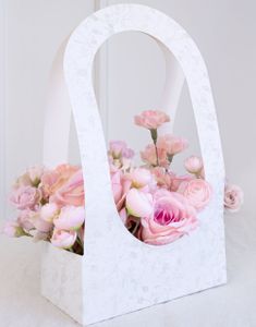 Hvit Blomstekasse med Flott Dekorativt Mønster