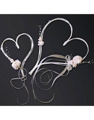 2 stk Hjärtdekorationer med Krämfärgade Blommor och Pärlor
