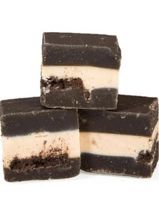 2 kg Boks med Fudge Factory Oreo Cookie - Fudge med Oreo Smak