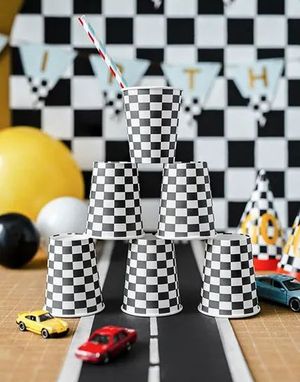 6 st Pappersmuggar med Racingflagg Motiv 220 ml