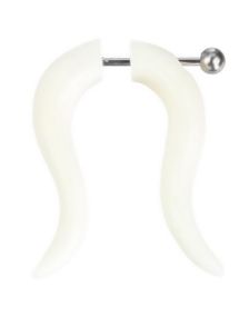 Omega - Vit Fejkpiercing