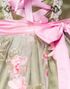 Grön Dirndl Oktoberfestklänning i Lyxkvalitet med Utformade Blommor på Förklädet