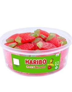 75 st Haribo Giant Strawbs - Box med jordgubbar Vingummi 825 gram