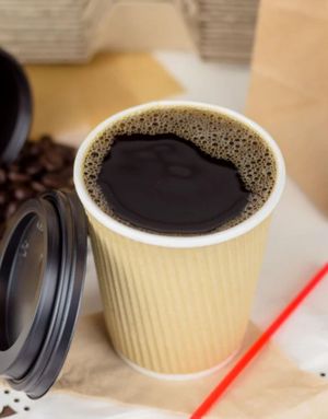 5 st Ribbade Värmekoppar/Kaffemuggar med Lock i Papp - 355 ml