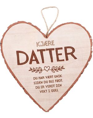 "Kjære Datter" Hjerteformet Skilt i Tre 15x15 cm